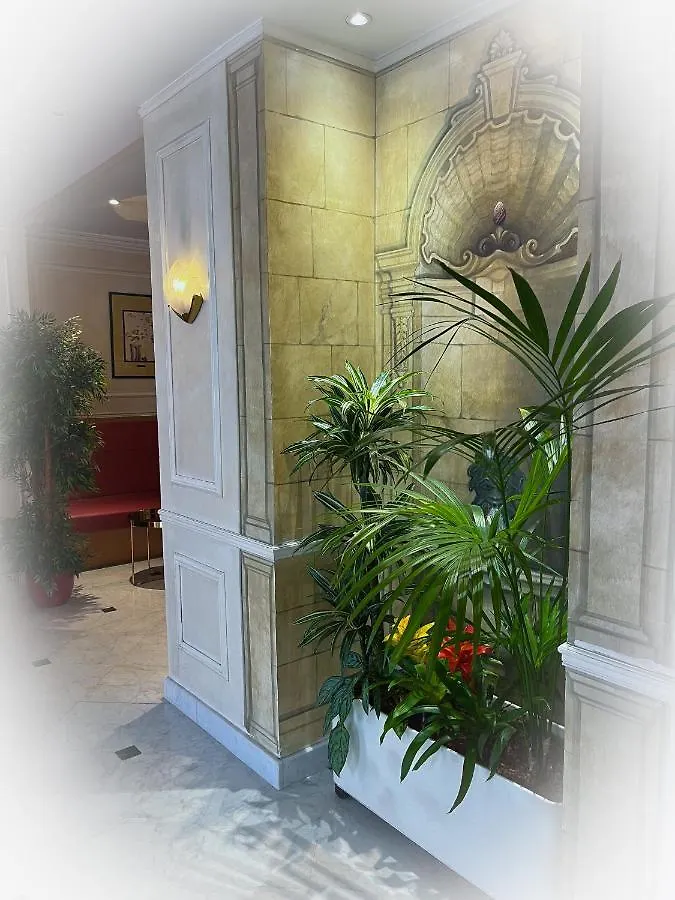 Montparnasse Daguerre Hotell 3*